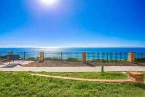 Oceanfront 1 bedroom, Pool, Spa, Beach Access by RedAwning - Image 5