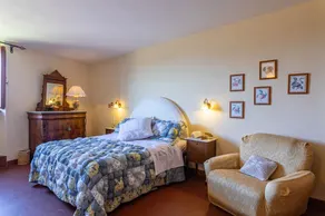 Elegante dimora storica, 12 posti letto, perfettamente restaurata in stile tipico toscano, con vista - Image 4