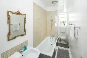 NEW Sleek 2BD Flat Oxford Street-Soho - Image 2