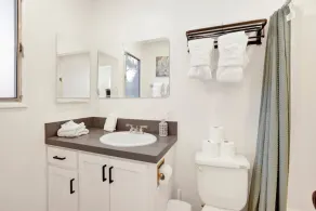 Relaxing Woodside Cottage at Shay Meadow Ranch - Image 4