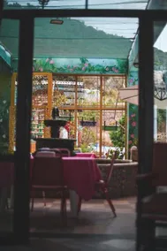 Warda وَرْدَة Lebanese Guesthouse - Image 3