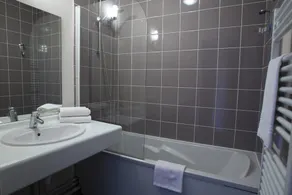Joli Apartment avec accès piscine - Image 5