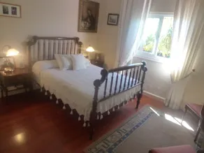 Hjemlig villa med spektakulær udsigt nær havnen med gratis trådløs internetadgang - Image 4