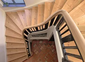 Unique vacation apartment for 6 to 8 people with a historic ambience - Image 2