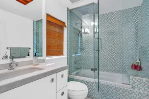 5BR/4.5BA • Ocean Views • Pool & Hot Tub • Dock • Kayaks • Bikes & More - Image 4