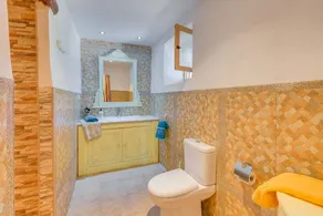 Fantastisk privat finca. 6 soveværelser. fuldt aricon og wifi. 15 min fra Palma - Image 5