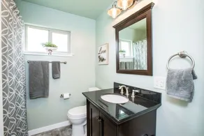 Newly Remodeled 2BD 1BA Home in Kalispell! Close to Glacier, Whitefish and more. - Image 4