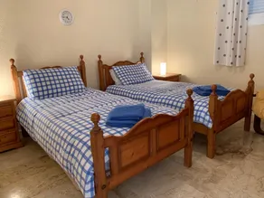 Superb Front Line Apartment  with fantastic sea views - Image 4