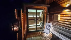 Vacation home1800m, near ski lift, wooden stove, W-LAN, desk, outdoor sauna - Image 3