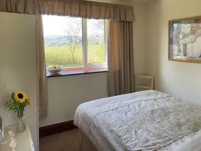3 bedroom accommodation in Kingswood, near Kington - Image 3