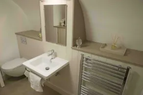 Stunning garden flat in a gracious Georgian terraced town house - Image 4