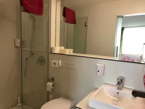 Double room 8 - Müllers Weingut und Weinstube im Auerberg - Image 4