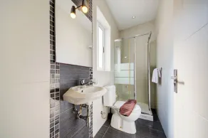 Sliema Sunny 3-bedroom Penthouse With Jacuzzi - Image 2