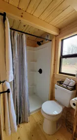  Log Cabin Tiny Home Getaway on 22 acres - Image 5