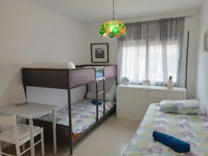 Apartment 4/5 Pax with direct access to the beach. It has a community pool. Excellent location, bars, restaurants, shops and promenade. Free WIFI. Vivalidays Mar. - Image 2