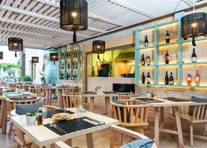 Airis Hotel & Suites - Image 3