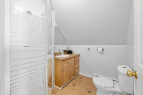 Bright & Spacious 4 + 1 Bedroom Beach House - 10 Minutes from Cavendish.  - Image 3