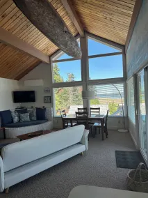 The Beach Loft on the North Shore of the Hood Canal. - Image 4