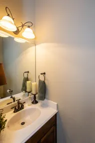 Beautifully Updated Family Getaway on Cedar Creek Lake - Image 5