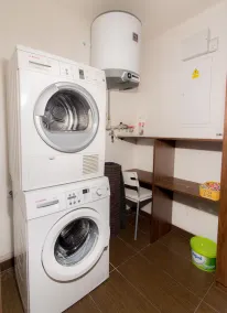 Maison de vacances de luxe située à Rosice, près de Brno en Moravie du Sud .. - Image 2