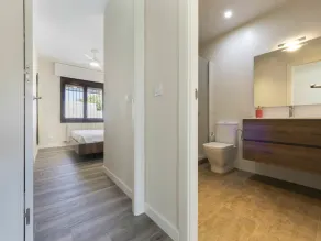 Caratteristica villa per 4 ospiti con piscina privata, A/C, WIFI, TV e patio - Image 4