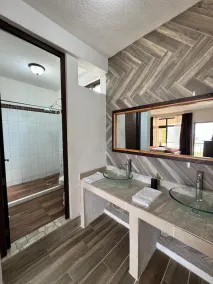 Hotel Mercy - Image 2
