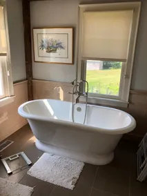 Charming 1870 cape cottage in Litchfield - Image 2