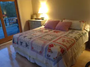 Beautifully Renovated 4 Bedroom Farmhouse - Image 5