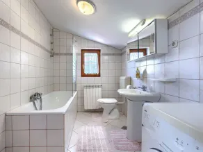 Beautiful apartment for 4 people with A/C, WIFI, TV and balcony - Image 2