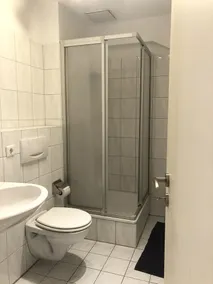 Helle, Moderne und Zentral Gelegene Wohnung - Image 3
