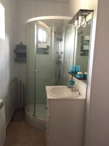 Small house - Image 3