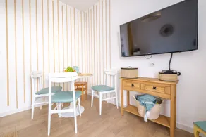 Ferienhaus 'Mira' Unterkunft mit einer Terrasse. - Image 2