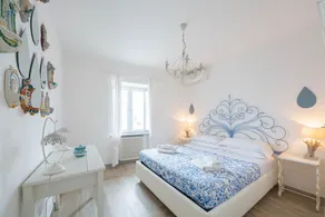 Luxury Villa Vittoria- Villa mit Garten, Swimmingpool und Whirlpool mit Blick auf das Meer - Image 2