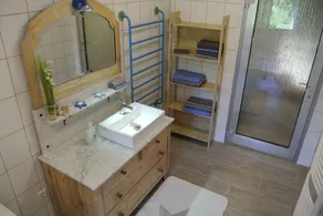 Vacation apartment in a quiet location by the flowing waters of the River Theel - Image 5