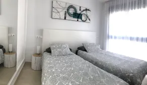 Storslået moderne villa med privat opvarmet jacuzzi pool med udsigt over bjergene - Image 5