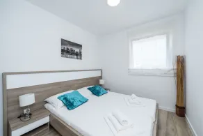 Deluxe Apartments for 10 with Pool - Image 5