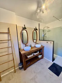 Beautiful Provençal villa with a private pool - Image 2