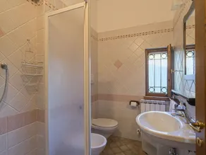 Nice apartment in villa with pool, WIFI, A/C, TV, patio, pets allowed and panoramic view - Image 2