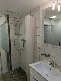 Ferienwohnung mit Sauna,unmittelbarer Zugang zum Radwg 7 an der Lahn - Image 2
