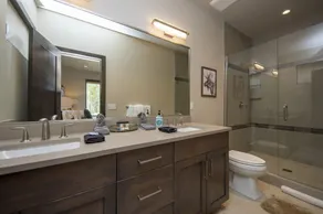 Five Peaks: New Peak 8 Townhome, Hot Tub & Fireplace, Amazing Views, Walk to shuttle! - Image 5