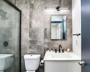 Newly HGTV designed Mid Century Dream Home with private pool - Image 3