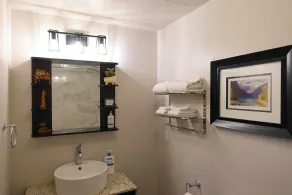 Condo Mountain View dans le complexe le plus confortable de Canmore - Image 3