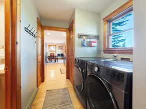 Burt Lake Waterfront Cottage - Image 2