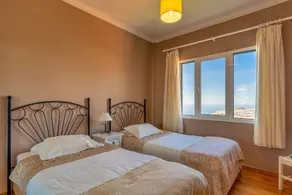 Atlantic Ocean Apartment - Image 3