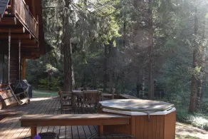 Riverfront Farwood Cabin Retreat - Image 5