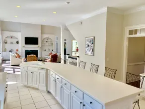 7000 sf: 5 king / 1 queen / 7 single beds, heated pool/spa, designer furnishings - Image 3