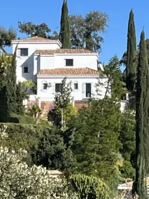 Quiet Idyllic Villa in the hills behind the coast . - Image 4