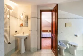 Villa i Monterotondo med Pool & Tiber Udsigt - Image 2