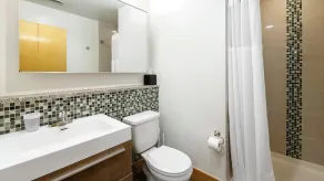 Landing | Incredible 2BD, Gym, Pool - Image 4