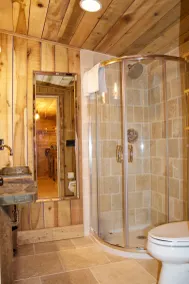 Charming Renovated 1930’s Soapstone Quarry Bungalow - Image 4